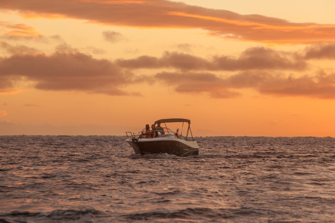 bora-bora-sunset-cruise