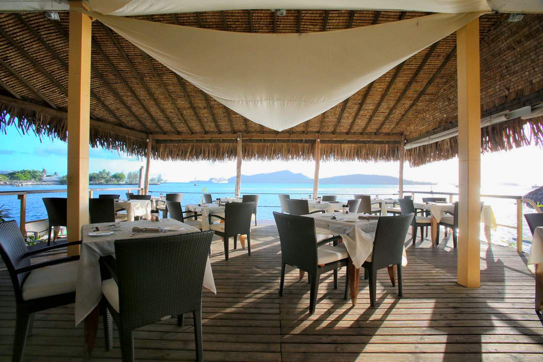 bora-bora-le-st-james-restaurant