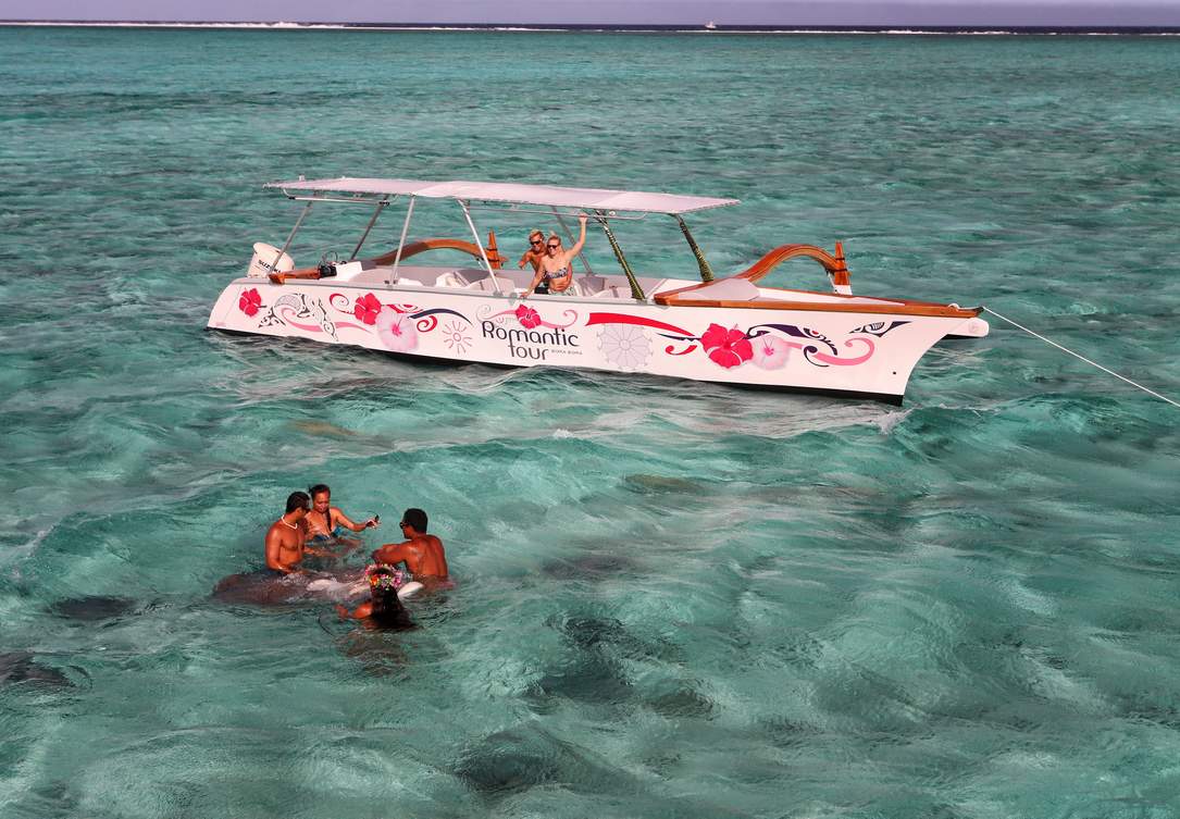 bora-bora-pirogue-deluxe-experience-tours